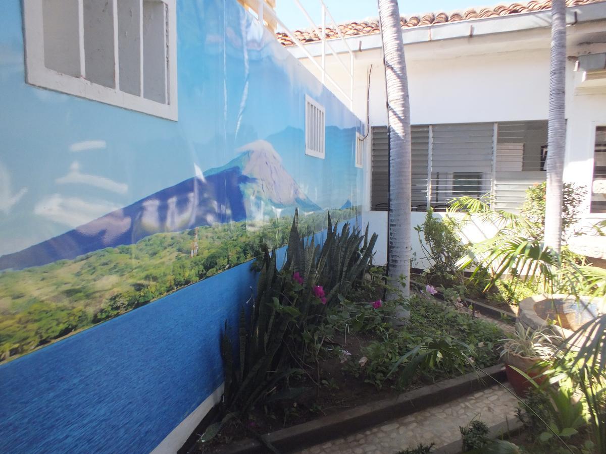 Volcano Hostel León Exterior foto